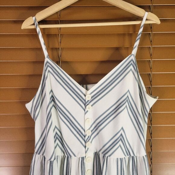 Savida Striped Sleeveless Dress - Picture 3 of 12